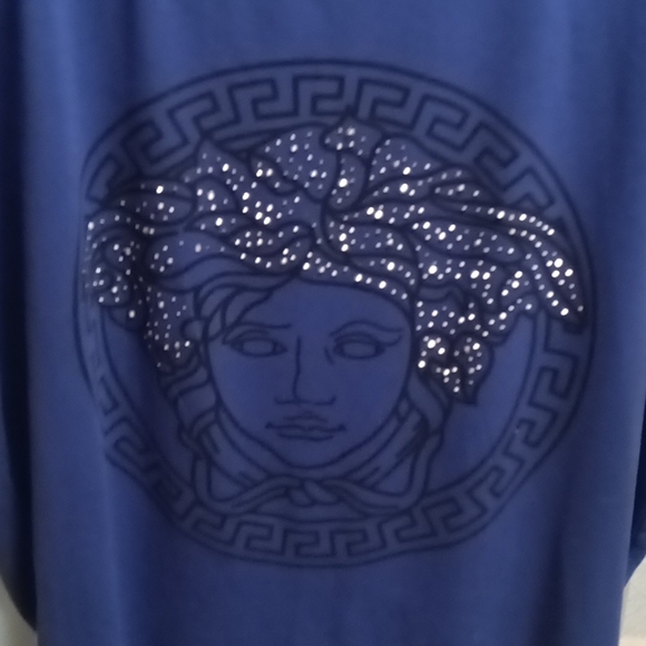 FINAL PRICE H & Y blue sleeveless blouse w face emblem and gold gemstones  Med - Picture 2 of 4